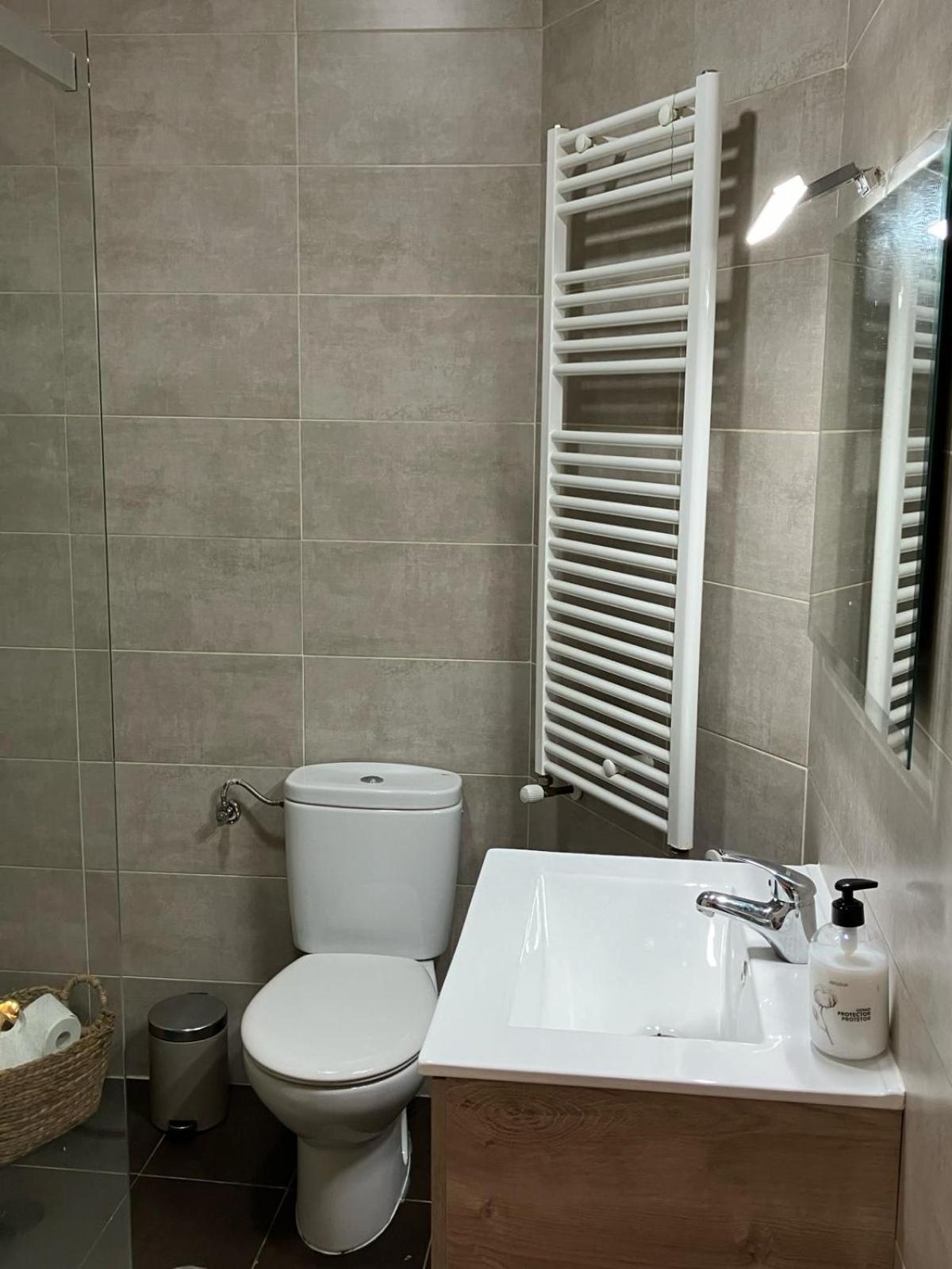 Vivienda Estacion Apartment โอว์เรนเซ ภายนอก รูปภาพ